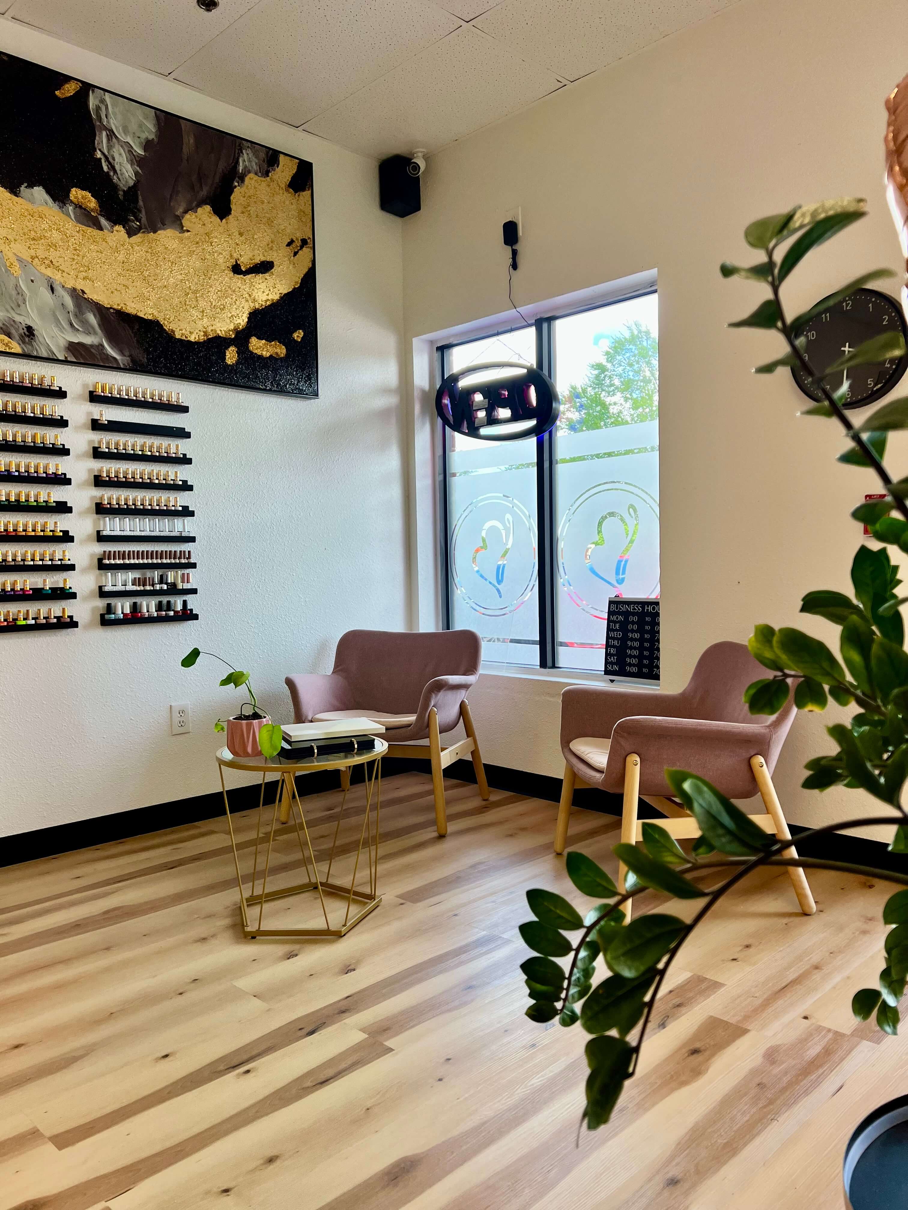 NailGO Salon Interior